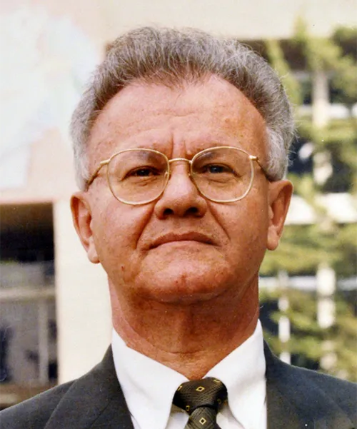 Dr. Eliezer Braun Guitler