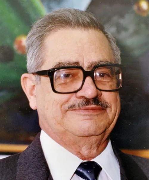 Dr. Adolfo Rosado García
